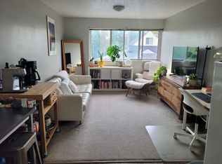 8406 104th St NW, Edmonton, AB T6E 4G2