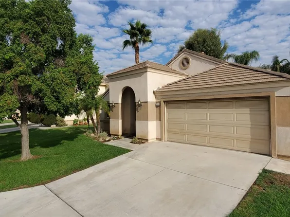 766 W Manzanita St, Bloomington, CA 92316