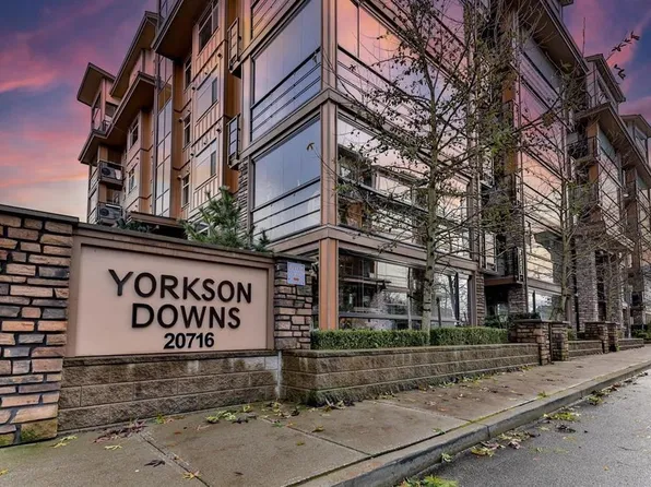 20716 Willoughby Town Center Dr #B627, Langley, BC V2Y 3J8