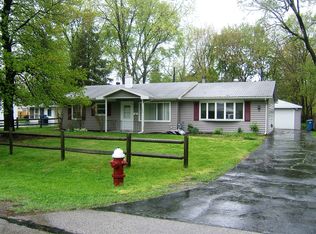 5823 E Hollybrook Ln, Sylvania, OH 43560