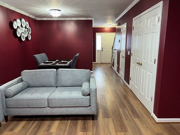 5th image of 423 Planters Dr