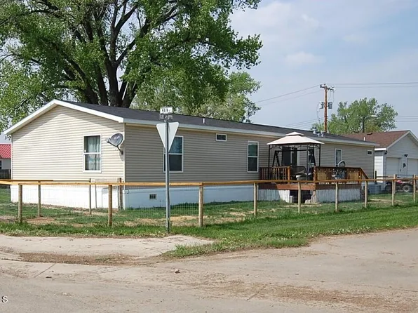 115 1st Ave N, Savage, MT 59262