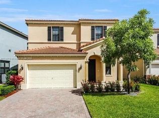965 NE 193rd Ter, Miami, FL 33179