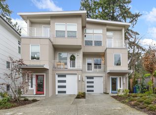 12118 78th Ct NE UNIT B, Kirkland, WA 98034