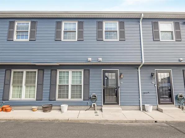116 Westend Avenue #21, Freeport, NY 11520