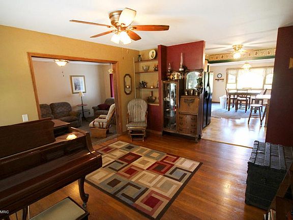 2nd image of 22541 Diamond Cove St