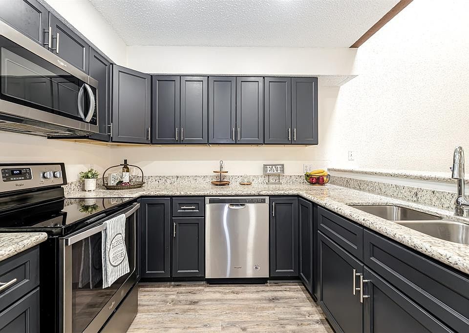1st image of 2510 Grants Lake Blvd