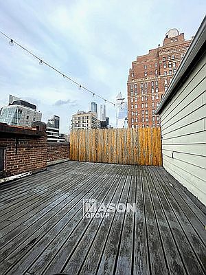 1st image of 470 W 23rd St #601