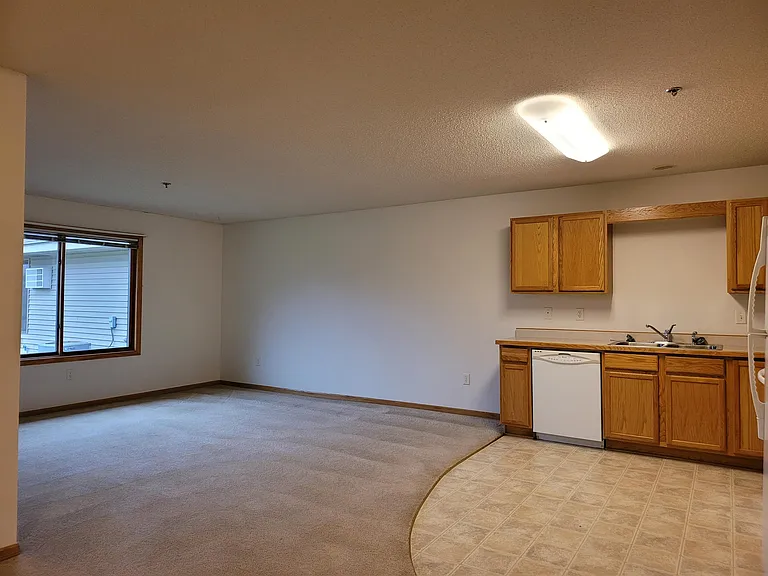 832 3rd St #10 — Photo 8