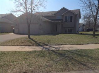 309 Flintwood St SW, Isanti, MN 55040