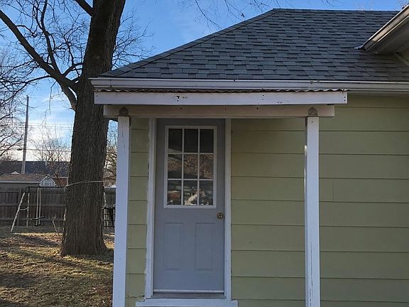 2nd image of 1039 N Kiplinger Ave