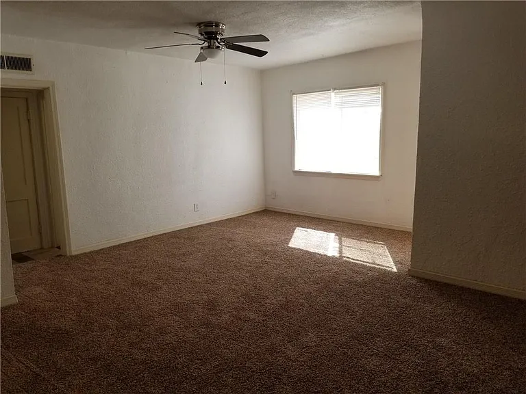 353 Lafayette Dr #1 — Photo 4