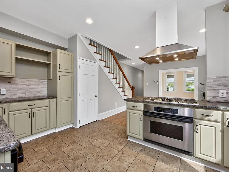 855 N Pleasant View Rd — Photo 10