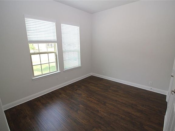 2nd image of 3800 Walden Dr