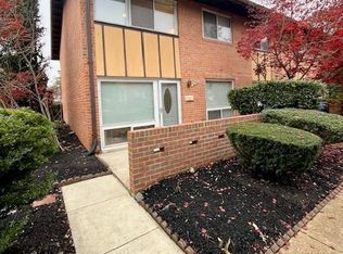10123 Fair Woods Dr, Fairfax, VA 22030