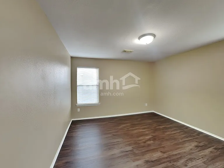 9618 Lasbury Dr — Photo 22