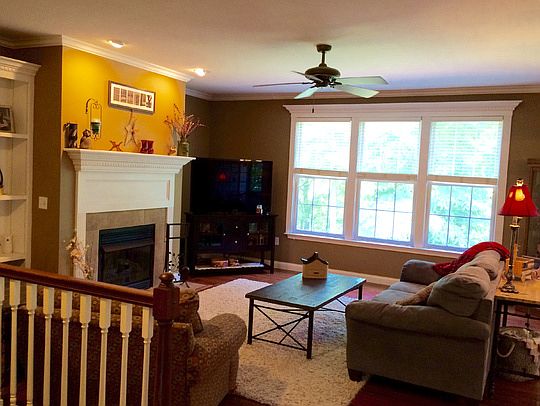 4th image of 386 Ivy Hill Dr
