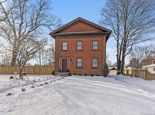 80 Brainard Rd, Enfield, CT 06082