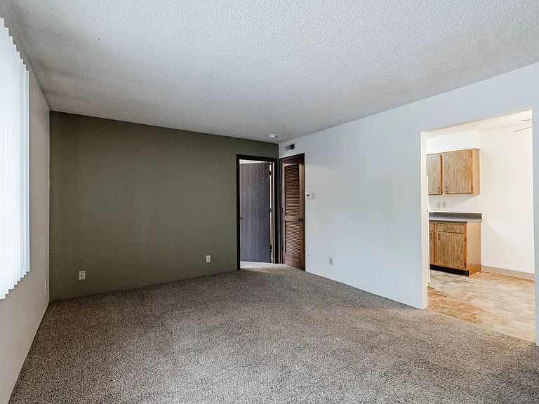 1528 C St #5 — Photo 1