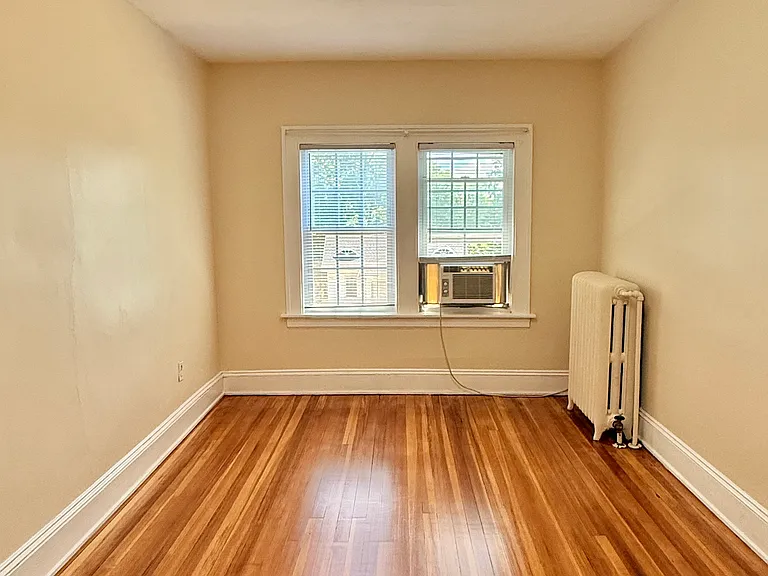 142 Whitman Ave #2 — Photo 3