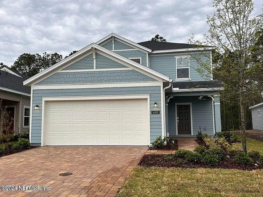 4 bed, 2100 sqft, $2,695 — Photo 1