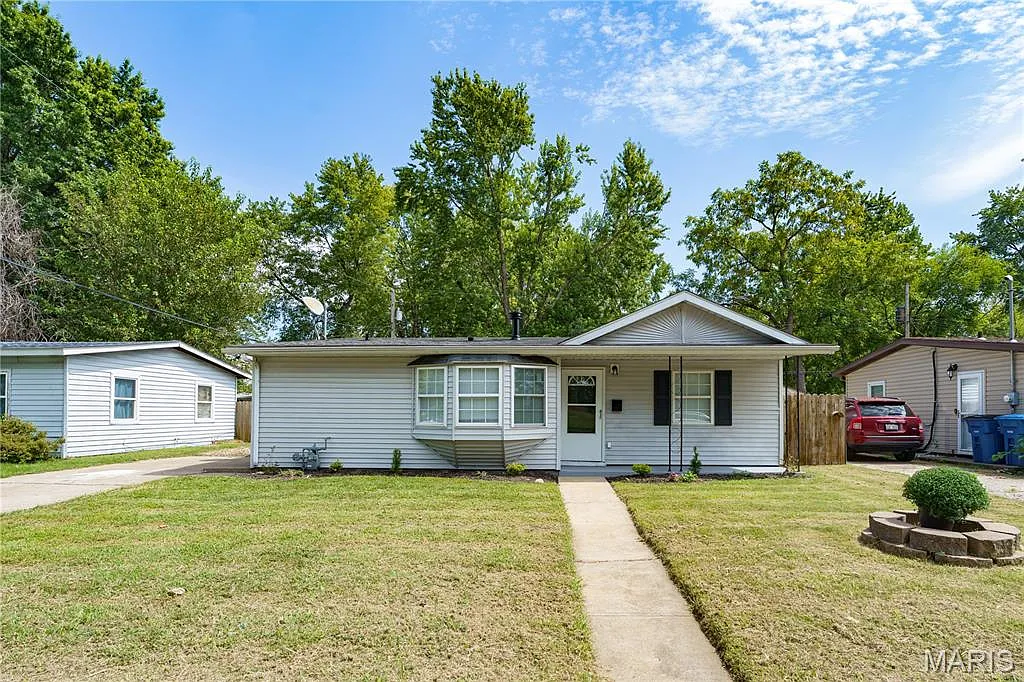 2928 Dale Ave photo 1