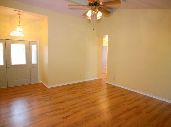 5th image of 190 Golfview Dr