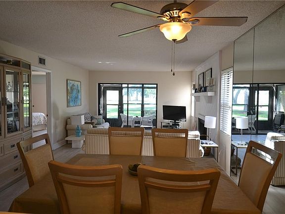 4th image of 231 Mary Dr #7