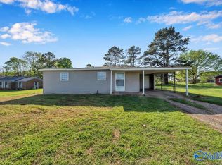 15911 Blackburn Rd, Athens, AL 35611