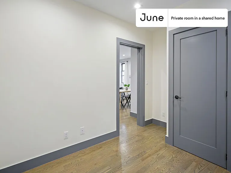 301 Saint Nicholas Ave #C — Photo 4