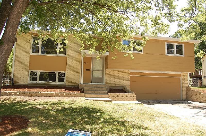 2nd image of 7819 Janes Ave