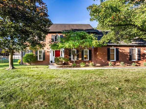 837 Wilderness Ln, Greenwood, IN 46142