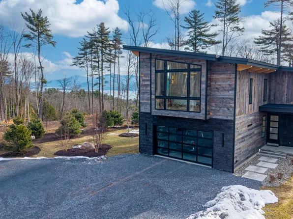 18 S Eagle Ridge, Diamond Point, NY 12824