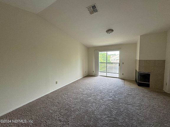 4th image of 19 ARBOR CLUB Drive #318