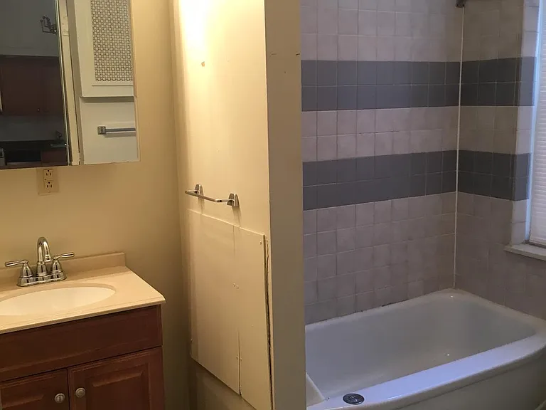 2118 Walnut St #2M — Photo 18