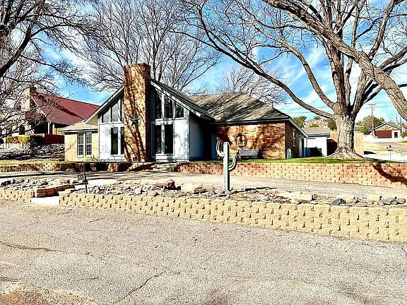 2nd image of 508 S Shore Dr