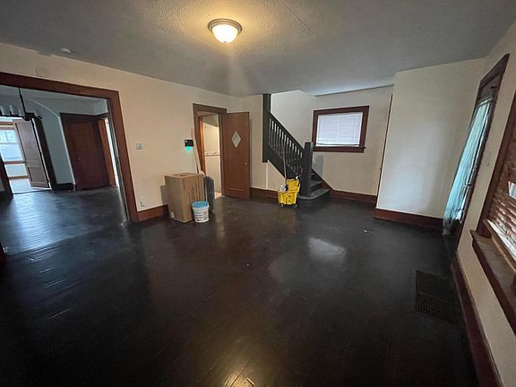 2nd image of 420 Gunckel Ave