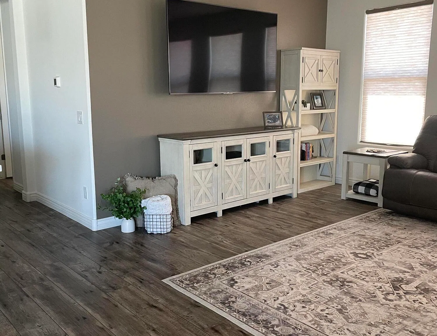 2 bed, 2.0 bath, 1420 sqft, $4,500 — Photo 4