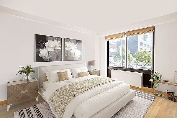 1st image of 1055 47th Ave #2H