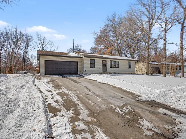 104 Woodland Ct, Princeton, MN 55371
