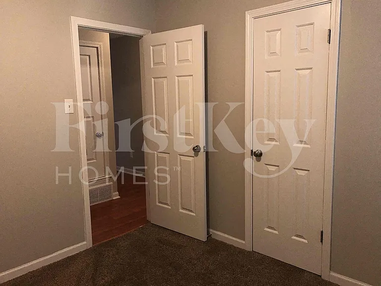 6418 Fawn Hollow Cir S — Photo 16