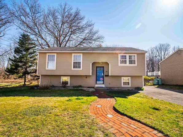 34 Alphonse Avenue, Manchester, NH 03103