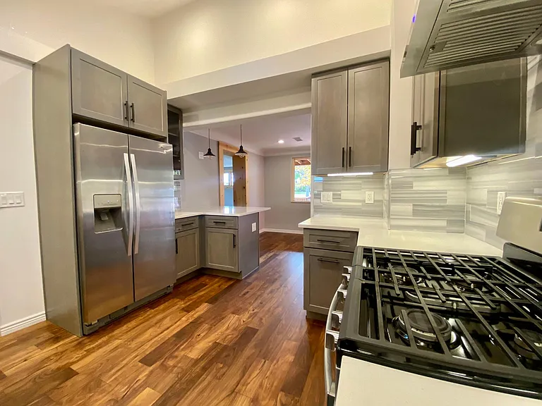 1160 Verbena St — Photo 8