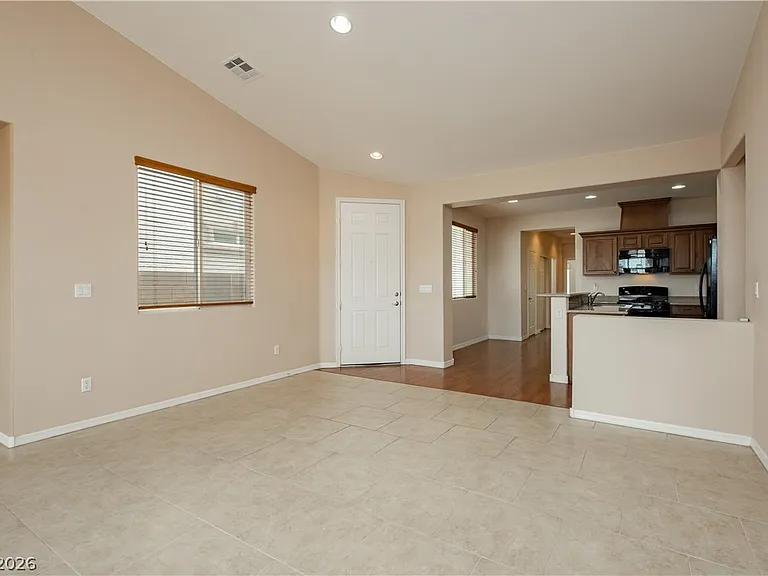 11220 Robin Park Ave — Photo 10