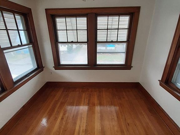 2nd image of 1195 E 172nd St