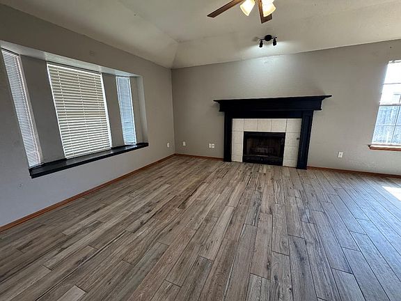 5th image of 1401 Forest Glenn Cir