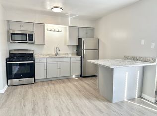 1721 E Roosevelt Rd APT 1, Wheaton, IL 60187