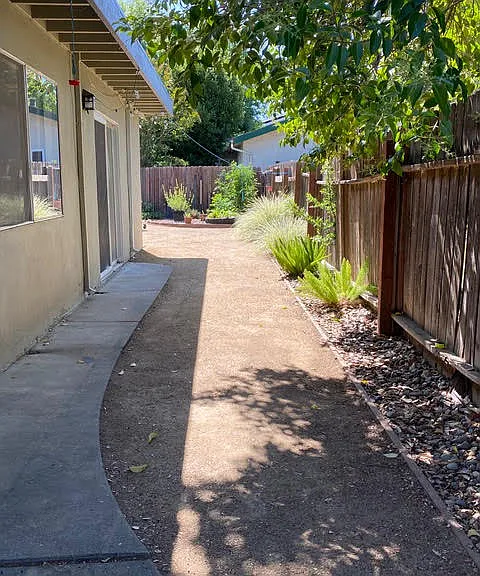 1529 Oak Ave — Photo 13