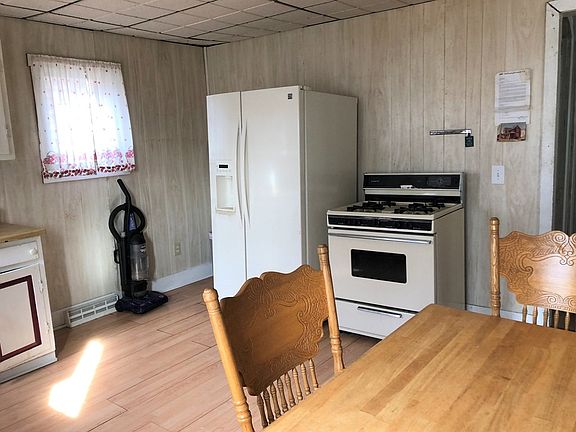 4th image of 1205 Magee St