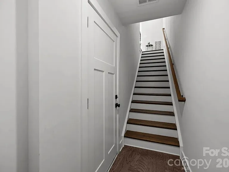 5011 York Park Ln — Photo 16